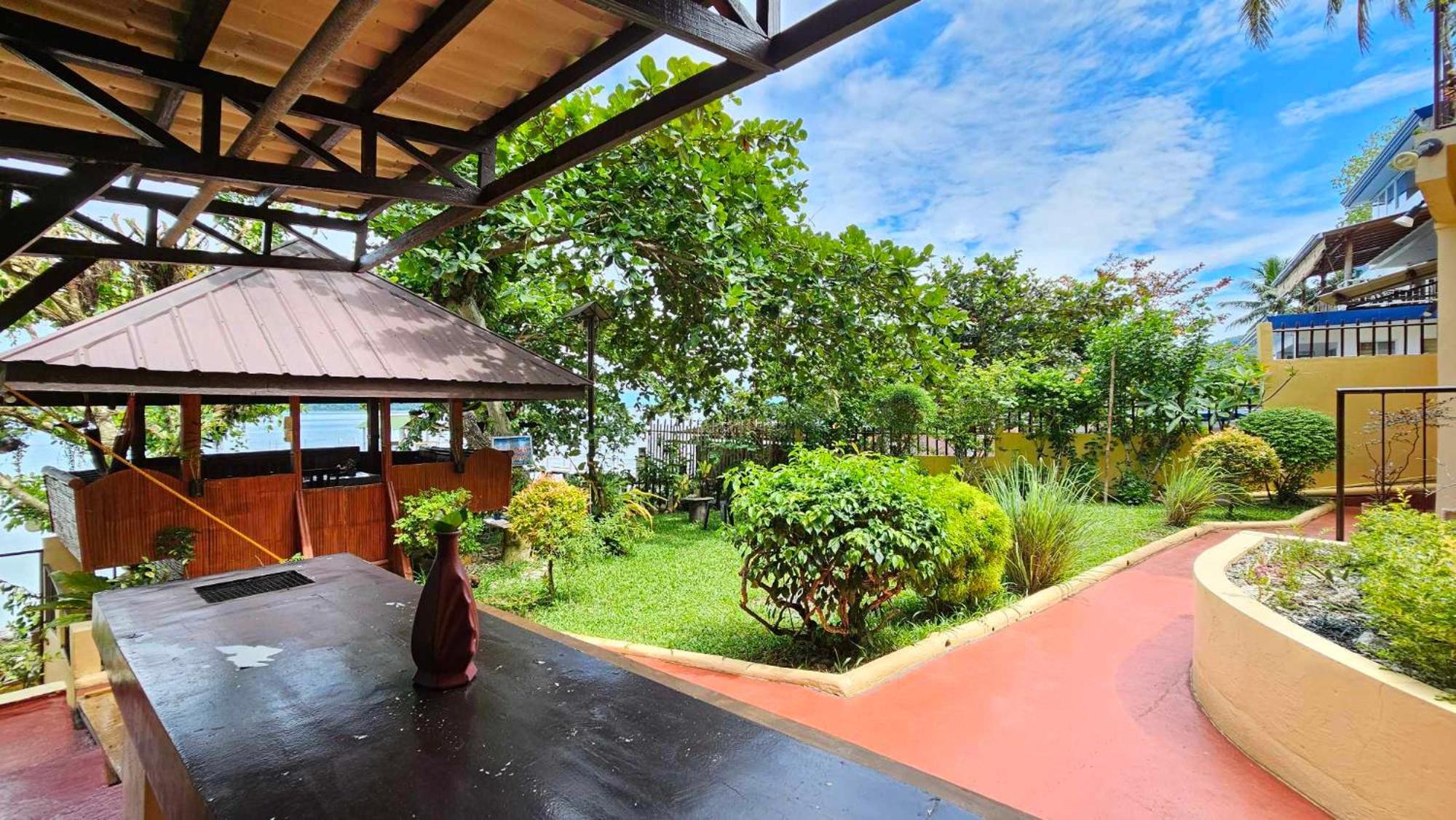 Eagles Nest Beach Resort Davao City Esterno foto