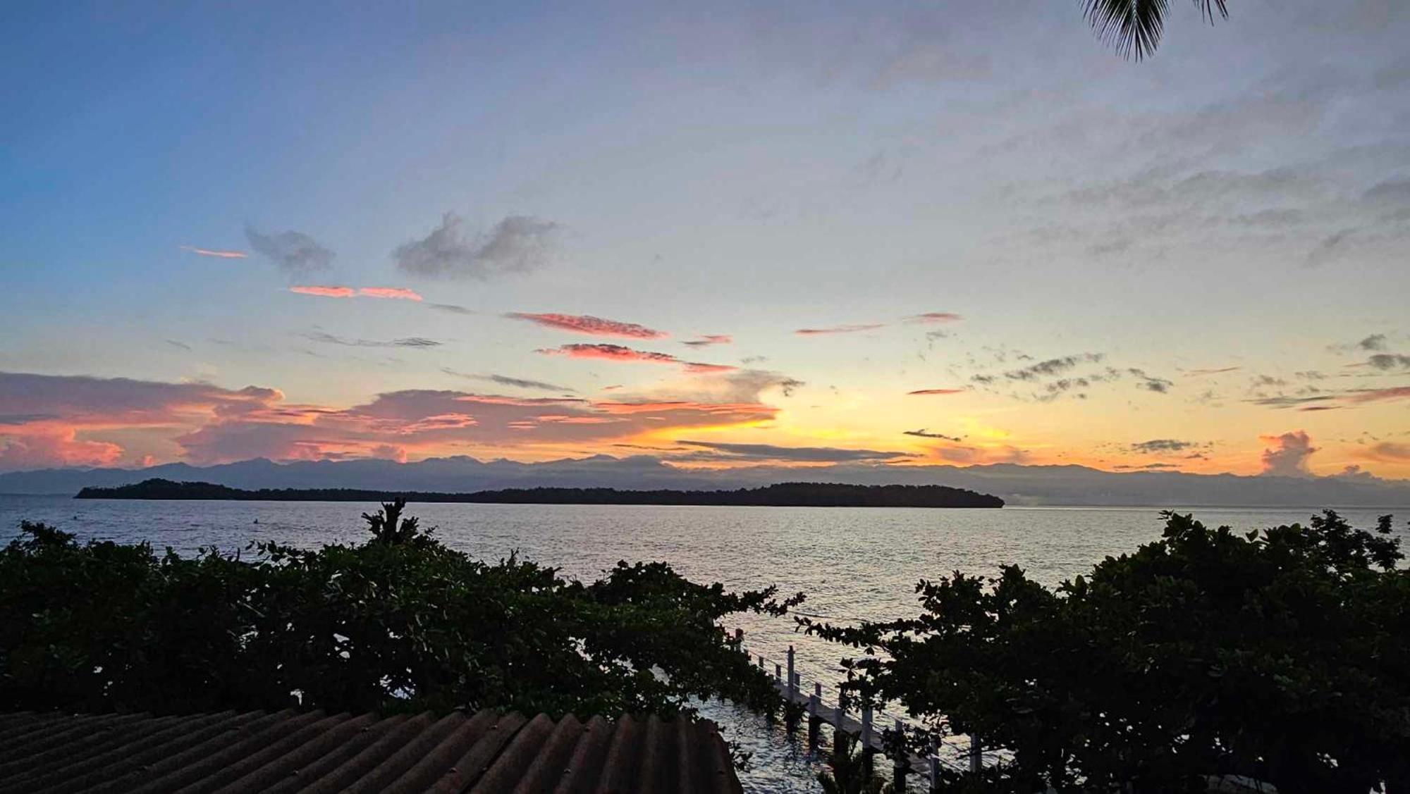 Eagles Nest Beach Resort Davao City Esterno foto